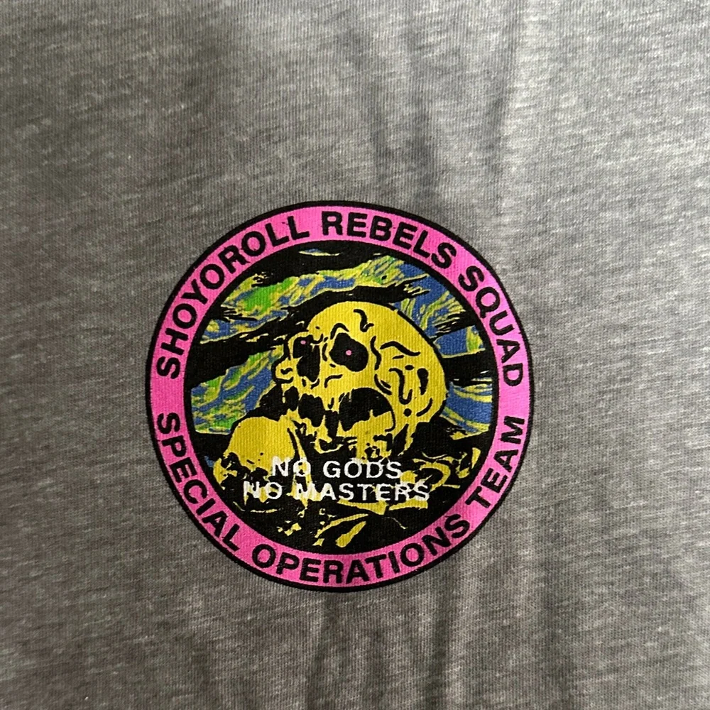 Shoyoroll brand Limited eddition Rebels Squard Gray Graphic T-Shirt - Picture 2 of 4